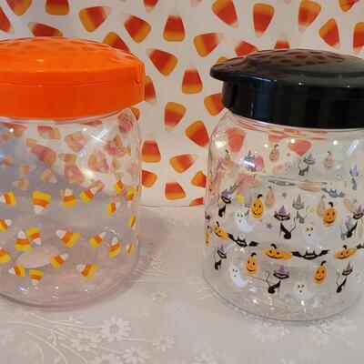 Lot 31: Halloween Treats Bowls and Containers