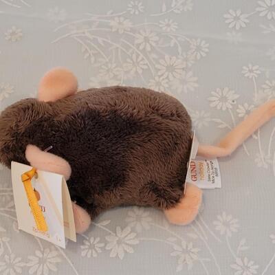 Lot 38: Hallmark Drop 'n' Greet Bat (motion & sound) and Zip a Long Mouse