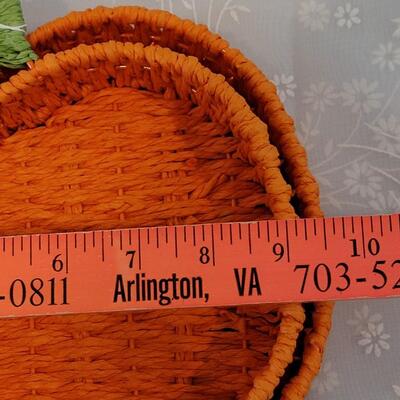 Lot 39: (2) Pumpkin Nesting Baskets and Melting Pumpkin