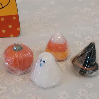 Lot 41: Halloween Candles (8) and Candy Corn Wood Deco