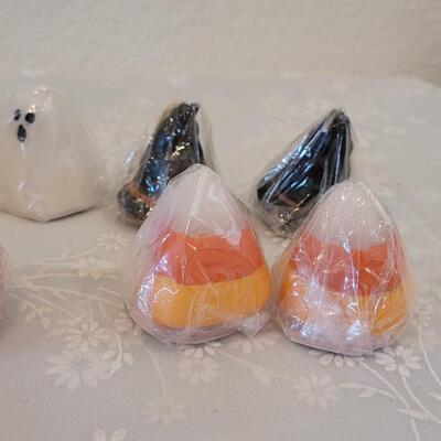 Lot 46: (8) Halloween Candles and Luminary Jar 