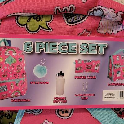Lot 69: (6 piece set) Backpack