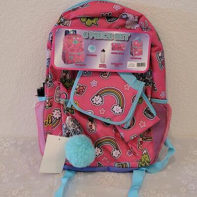 Lot 69: (6 piece set) Backpack