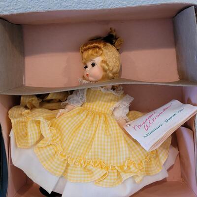 Lot 76: Madame Alexander (2) Little Women Dolls 