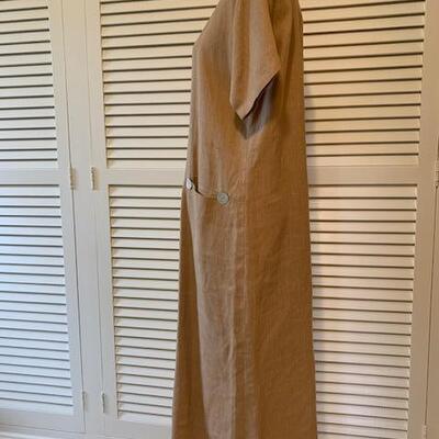 Lot 104 Kohala Plantation Dress Tan Linen 2 Front Pockets w/ Buttons.