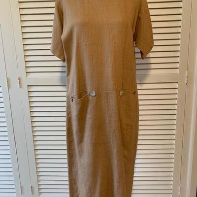 Lot 104 Kohala Plantation Dress Tan Linen 2 Front Pockets w/ Buttons.