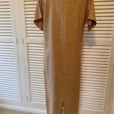 Lot 104 Kohala Plantation Dress Tan Linen 2 Front Pockets w/ Buttons.