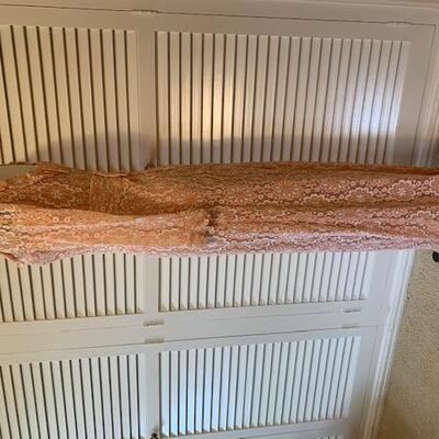 Lot 108 Vintage Bullocks Wilshire Peach Lace Dress Size 8