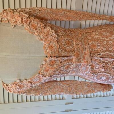 Lot 108 Vintage Bullocks Wilshire Peach Lace Dress Size 8