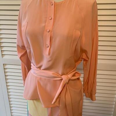 Lot 110 Vintage 2pc Blouse & Skirt Peach Pastel Geometric Pattern