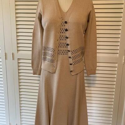 Lot 118 Vintage St. John Knit for Bullock's Wilshire 2pc Beige AS IS