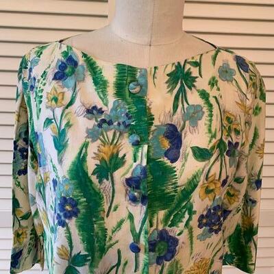 Lot 119 Vintage Floral Blouse Hawaii by Kahala for Bullock's Wilshire Medium