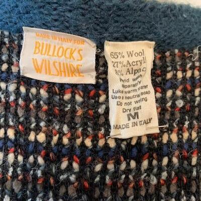 Lot 124 Vintage Bullock's Wilshire Sweater Size Medium 2 Front Pockets