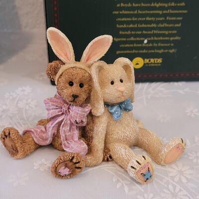 Lot 83: (2) Boyd's Bears Figurines 