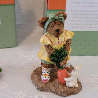 Lot 84: (2) Boyd's Bears Figurines 