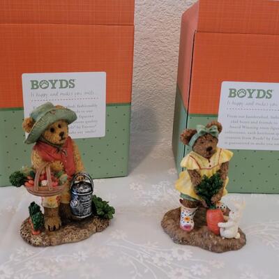 Lot 84: (2) Boyd's Bears Figurines 