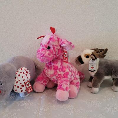 Lot 96: Ganz Plushies- Elephant, Giraffe and Reindeer 