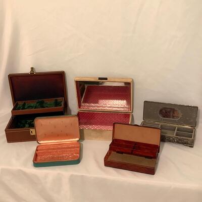 Lot 3 - Vintage Vanity Items and More