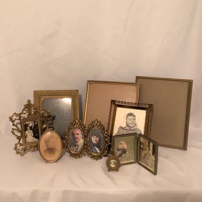 Lot 4 - Many Vintage Metal Picture Frames