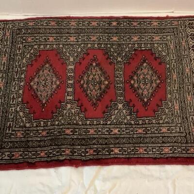 B1144 Small Red Oriental Area Rug