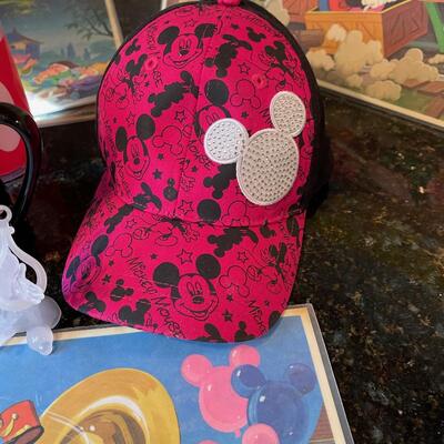 #384 Disneyland Collectibles: Cup, Hat, Placemats