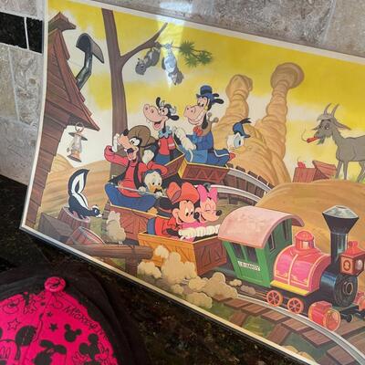 #384 Disneyland Collectibles: Cup, Hat, Placemats