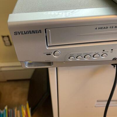 #386 U Sylvania DVD and VHS Player 