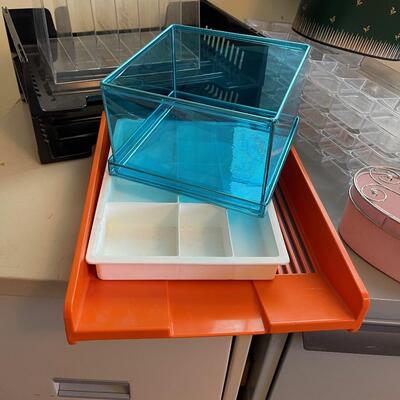#407U - Paper Trays and Organizers 