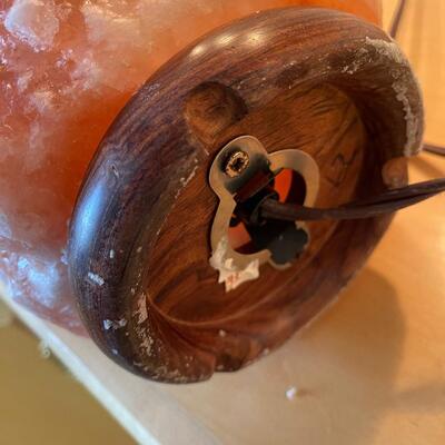 #410U - Himalayan Salt Lamp 