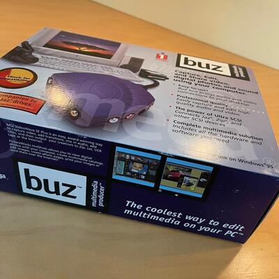 #429U Iomega iBuz new in box