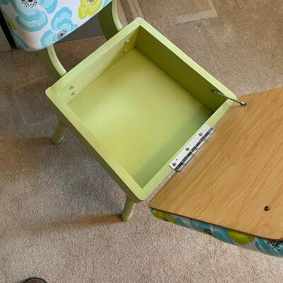 #431 U  Cute Sewing Chair Ever! 