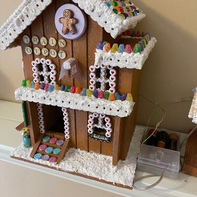 #435U 2 Gingerbread House Train Station with Lighting 