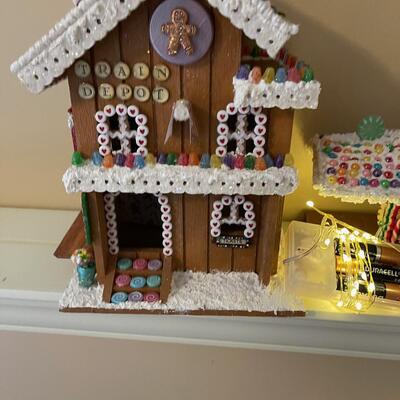 #435U 2 Gingerbread House Train Station with Lighting 