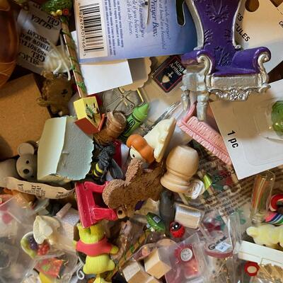 #441U Small Minutes Crafting Supplies #3 Pear Elephant 