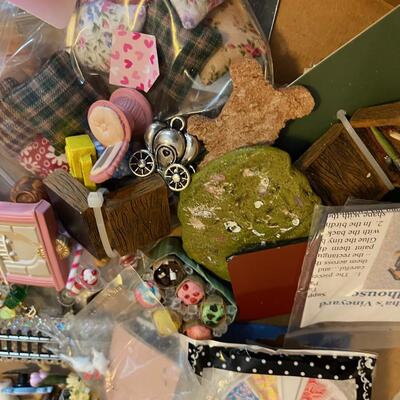 #442U Small Minutes Crafting Supplies #4 Train & Cannon