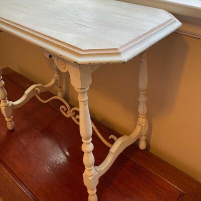 #450U Darling Side Table Shabby Chic 