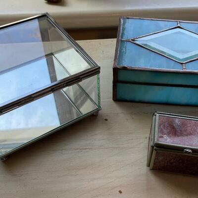 #451U Glass Boxes 