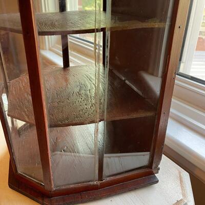 #461U Small Curio or Display 