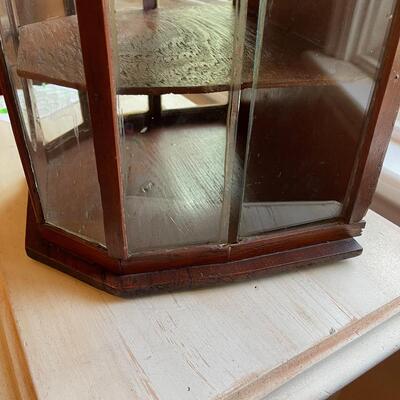 #461U Small Curio or Display 