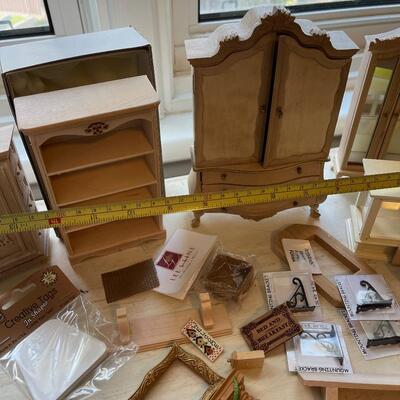 #469U Lot Doll Furniture for Miniature House Making 
