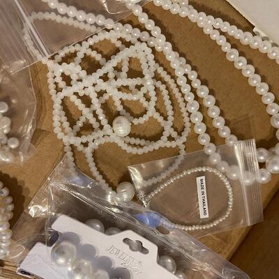 #480U White and Delightsome Pearls of the Sea! 