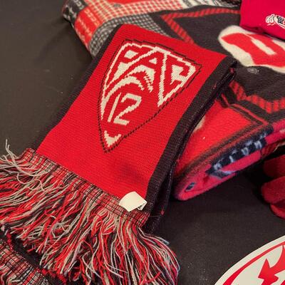 #484 U of U Ute Lot: Hat, Visor, throw, Car Magnet, Gloves, Game Face Decal