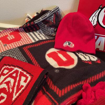 #484 U of U Ute Lot: Hat, Visor, throw, Car Magnet, Gloves, Game Face Decal