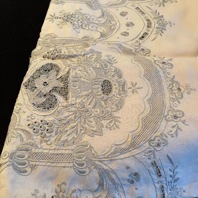 #487 EUCHRE Table Cloth, Antique Finely made Irish Linen + 12 Napkins 