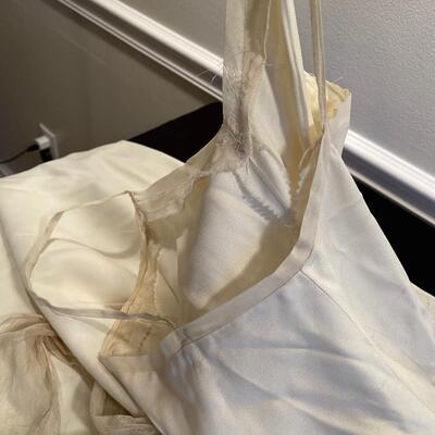 #497 White Slip / Lingerie's with lace Scarf 