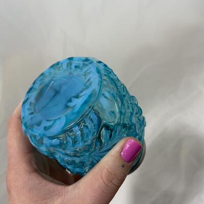 [83] ANTIQUE | Daisy & Fern Pattern | Blue Glass | Apple Blossom Mold | Sugar Shaker
