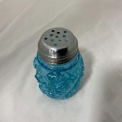 [83] ANTIQUE | Daisy & Fern Pattern | Blue Glass | Apple Blossom Mold | Sugar Shaker