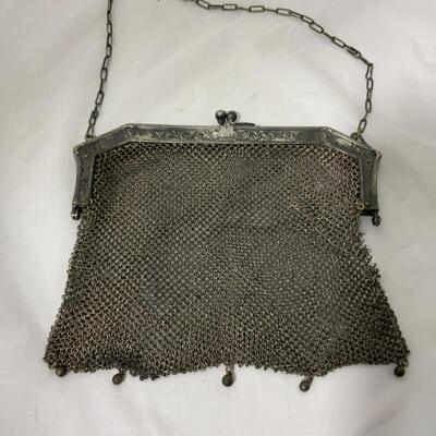 [88] ANTIQUE | German Silver Closure | Mesh Handbag