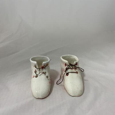 [89] ANTIQUE | Porcelain Doll Shoes | Booties
