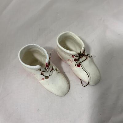 [89] ANTIQUE | Porcelain Doll Shoes | Booties